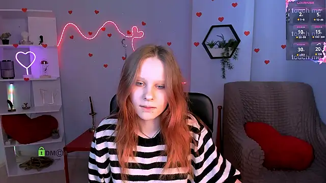 cassandra nik online show from March 27, 6:48 am