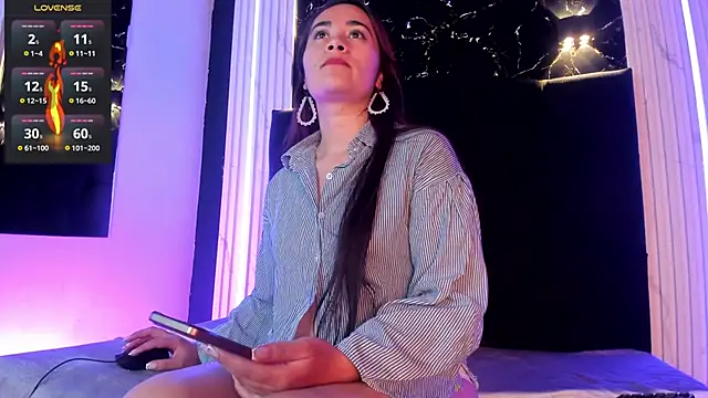  Macadamiia  online show from March 23, 12:00 pm