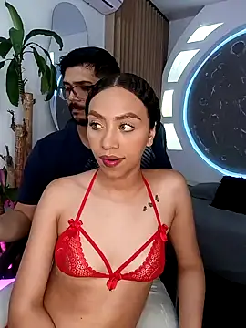 ritzabeth daniel online show from May 14, 3:34 am