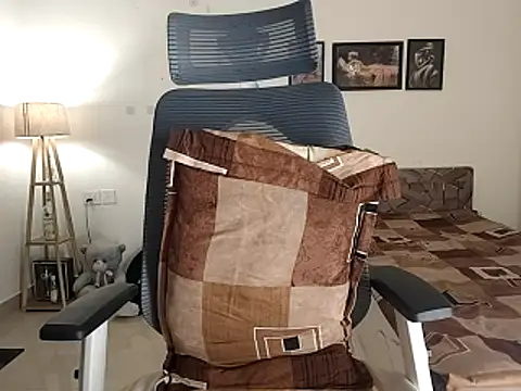 misstyy online show from March 18, 6:35 pm