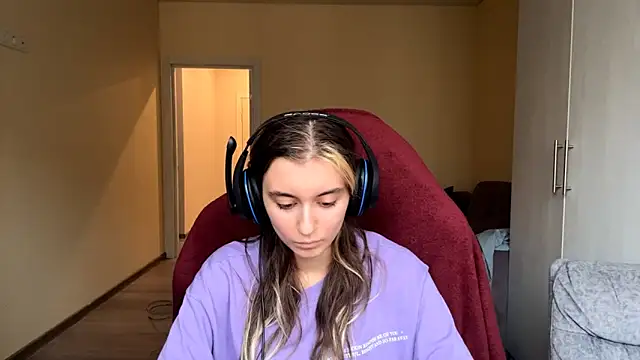 PluralPalaver online show from April 7, 12:51 pm