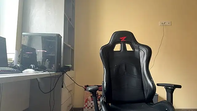 PluralPalaver online show from March 26, 9:00 am