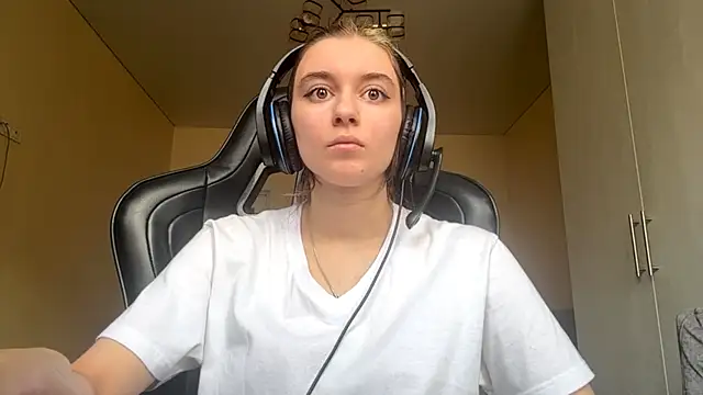 PluralPalaver online show from March 23, 8:20 am