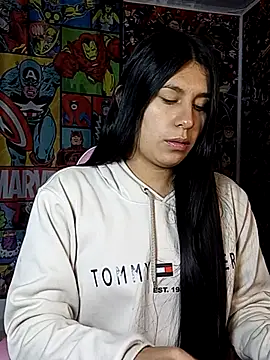 charlottte wh online show from April 8, 9:44 am