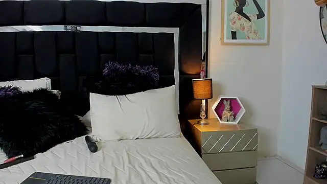 Tiana moon online show from June 27, 5:30 am