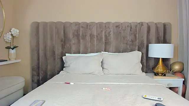 SofiBaez online show from May 8, 12:08 pm