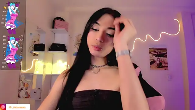 IamAndrea01 online show from May 31, 7:37 pm