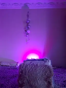 LunaBlaise online show from May 14, 7:58 am