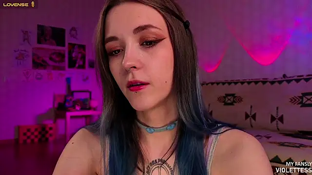 violettess online show from May 5, 4:54 pm