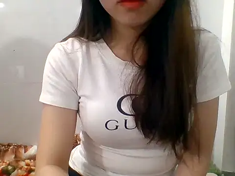 kiraa-007 online show from May 17, 2:38 pm