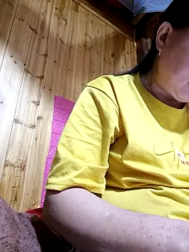 phay79 online show from May 6, 2:21 pm