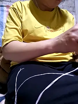 phay79 online show from May 20, 1:08 pm