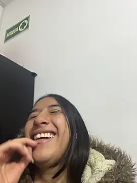 LilyRossi  online show from May 2, 12:19 pm