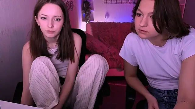 chloe ley online show from May 26, 10:25 am