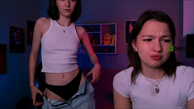 chloe ley online show from May 8, 7:05 pm