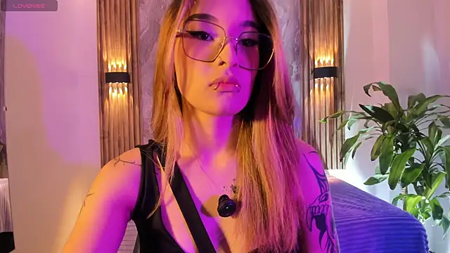 Melodylanee online show from May 9, 11:34 am