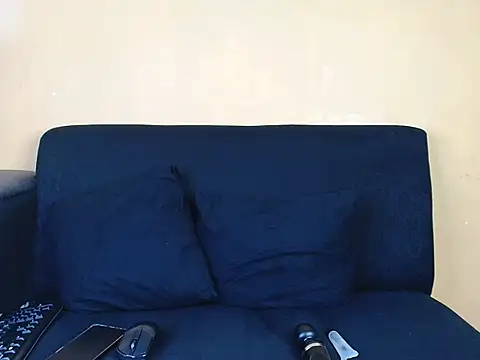 EBONYSEXYDOLL online show from April 11, 6:30 am