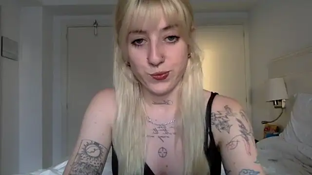 EmmyWet online show from May 6, 6:12 pm