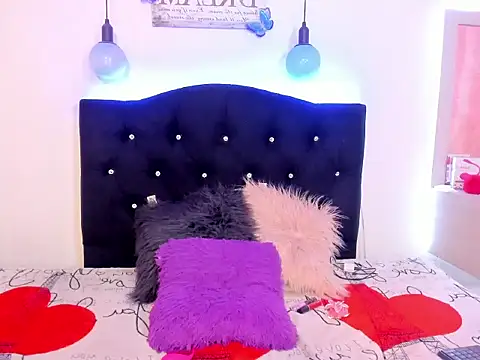 katyy b online show from March 12, 2:42 pm