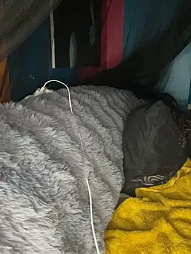 Melissa-Schneider online show from March 3, 9:32 pm