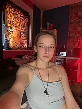 Melissa-Schneider online show from May 19, 5:09 pm