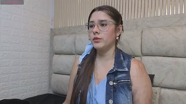 ElisVega online show from May 21, 6:28 pm