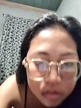 angelpinay44 online show from April 1, 4:59 pm