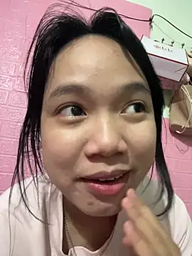 Leeeeiu online show from May 10, 5:59 pm