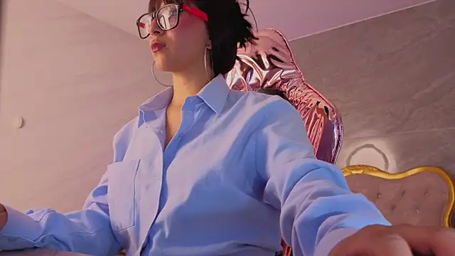 moraa s online show from April 2, 3:26 am