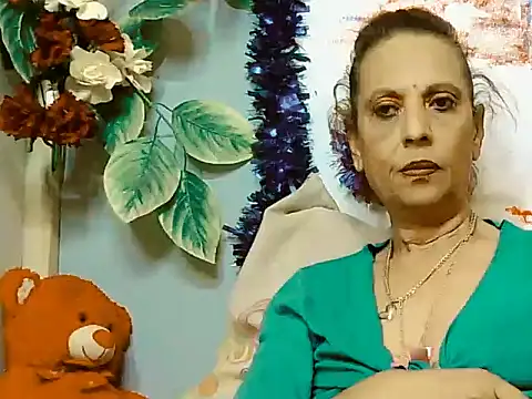 Hot queen58 online show from May 19, 5:14 am