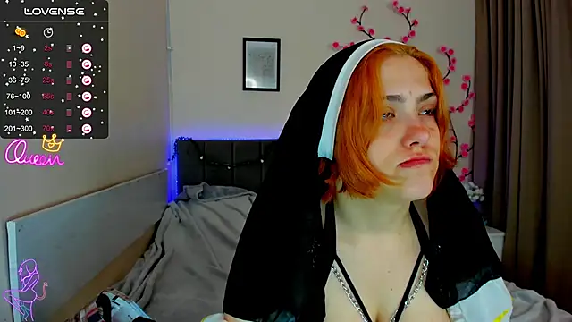 DellaRows online show from May 25, 6:01 am
