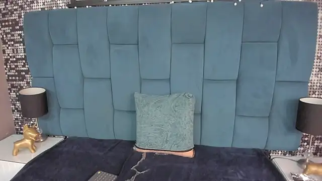 reze chaw online show from April 7, 12:07 pm