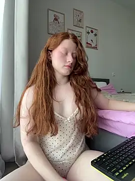 gingerlatte online show from May 10, 9:55 am