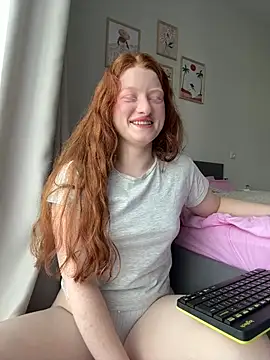 gingerlatte online show from May 12, 9:06 am