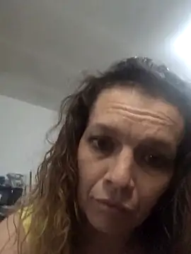 VelvetRae online show from April 14, 5:02 pm