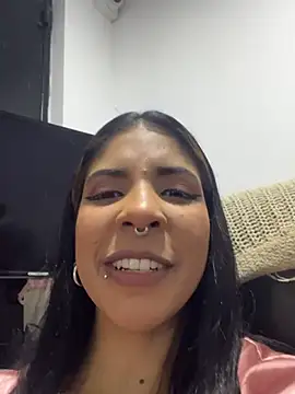 VioletaHills  online show from May 10, 2:08 pm