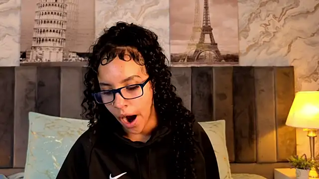 ElizabethSwift online show from March 19, 12:31 pm