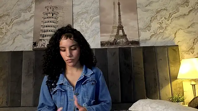 ElizabethSwift online show from April 1, 1:41 pm