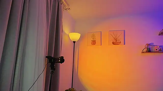 AlaiaRogers online show from May 11, 10:39 am