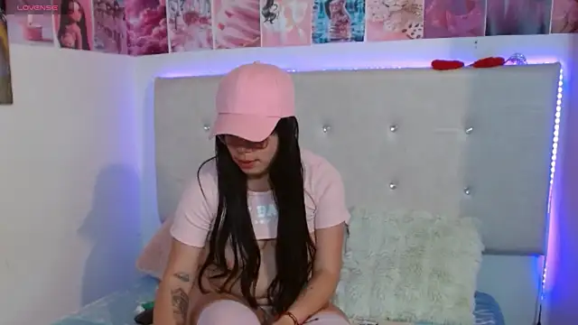 Gemma laurens online show from April 9, 2:58 am