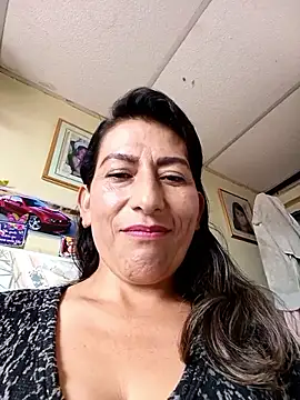 Lucia Rios online show from April 12, 4:10 pm