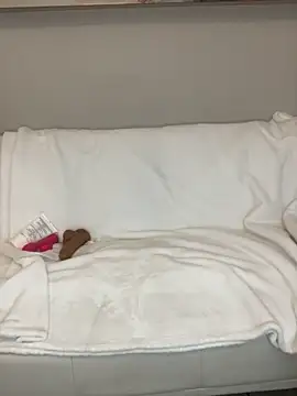 PinUpMorgan online show from April 1, 2:45 am