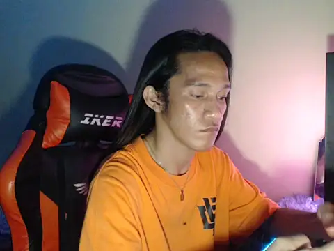 ashelyxyn69xx online show from April 6, 1:23 pm