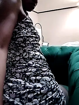 Latoya01 online show from April 7, 7:38 pm