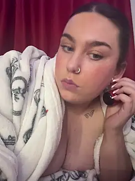 prettydolly127 online show from March 15, 10:12 pm