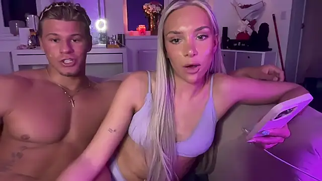 Naughtyblondex online show from May 16, 12:46 am