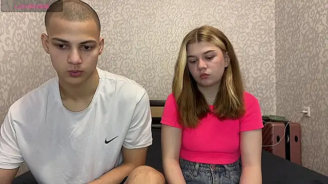 mirel couple online show from May 19, 10:22 am