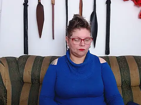 Leah R online show from March 27, 1:45 pm