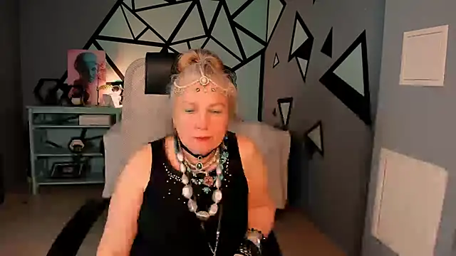 LilaMaharani online show from March 25, 1:25 pm