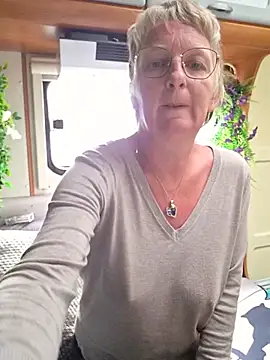 lescoquinsdu40 online show from May 14, 4:13 pm